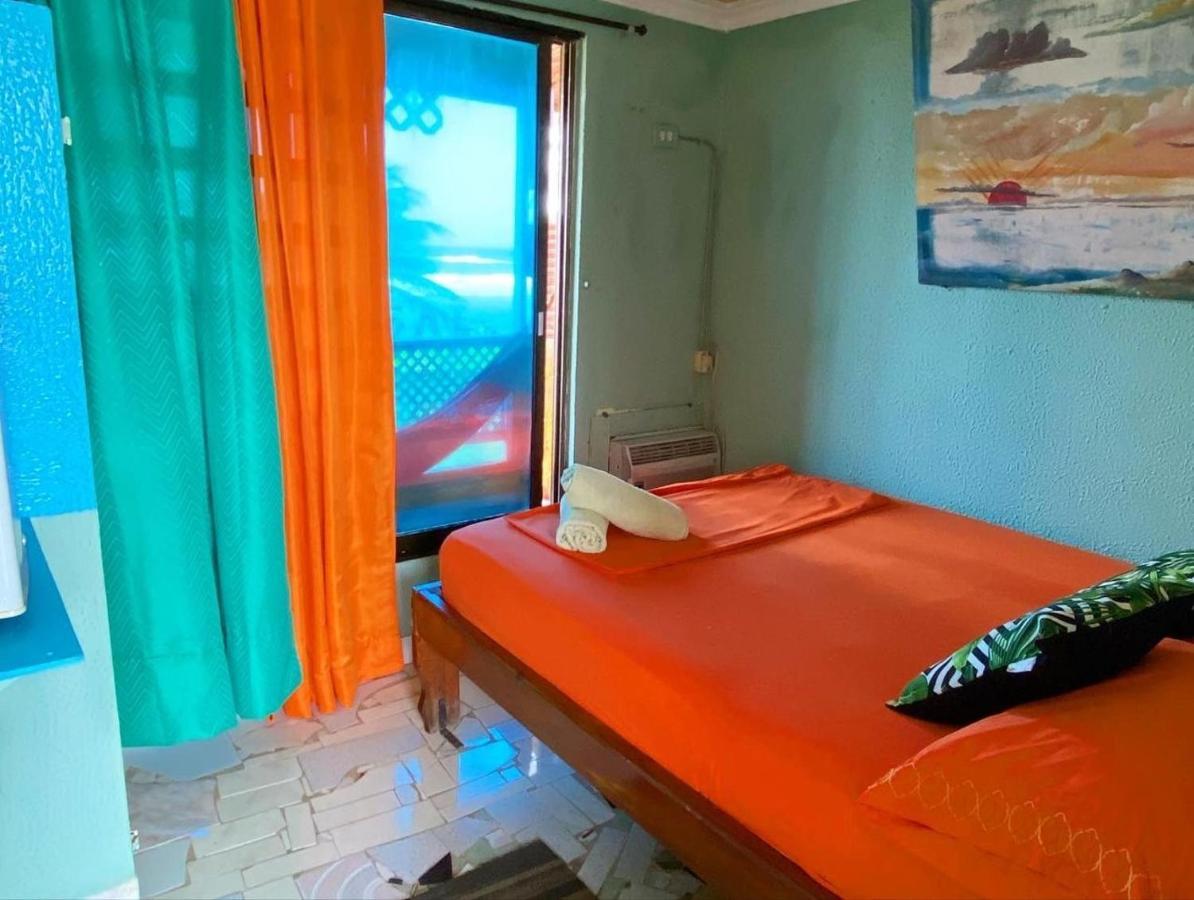 Yellow Moon Guesthouse & Apartments San Andrés 外观 照片